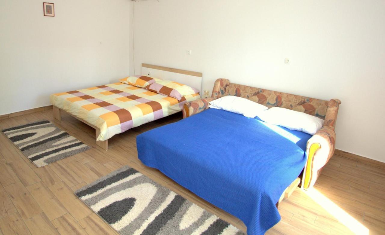 Apartmani Loli Ugljan Buitenkant foto