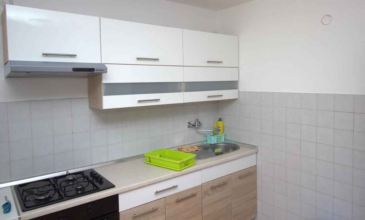 Apartmani Loli Ugljan Buitenkant foto