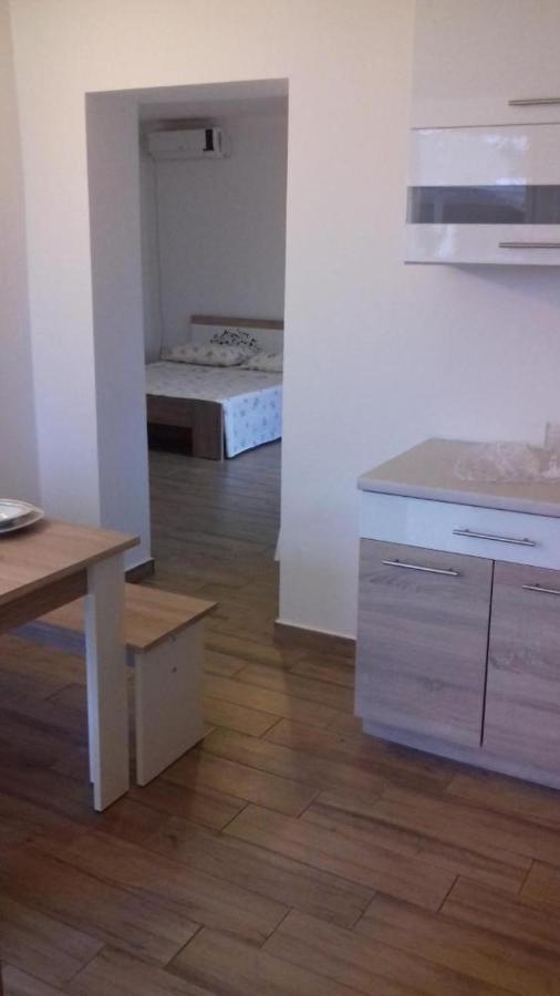Apartmani Loli Ugljan Buitenkant foto