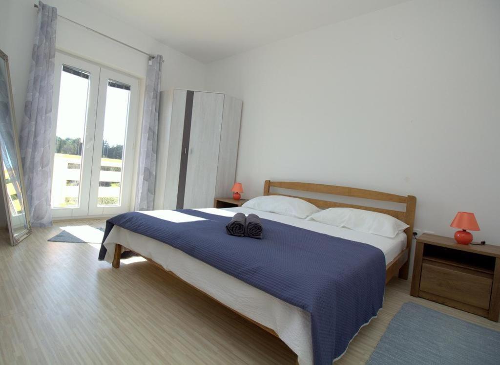 Apartmani Loli Ugljan Buitenkant foto