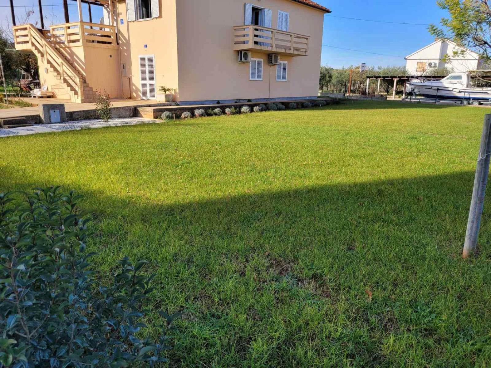 Apartmani Loli Ugljan Buitenkant foto